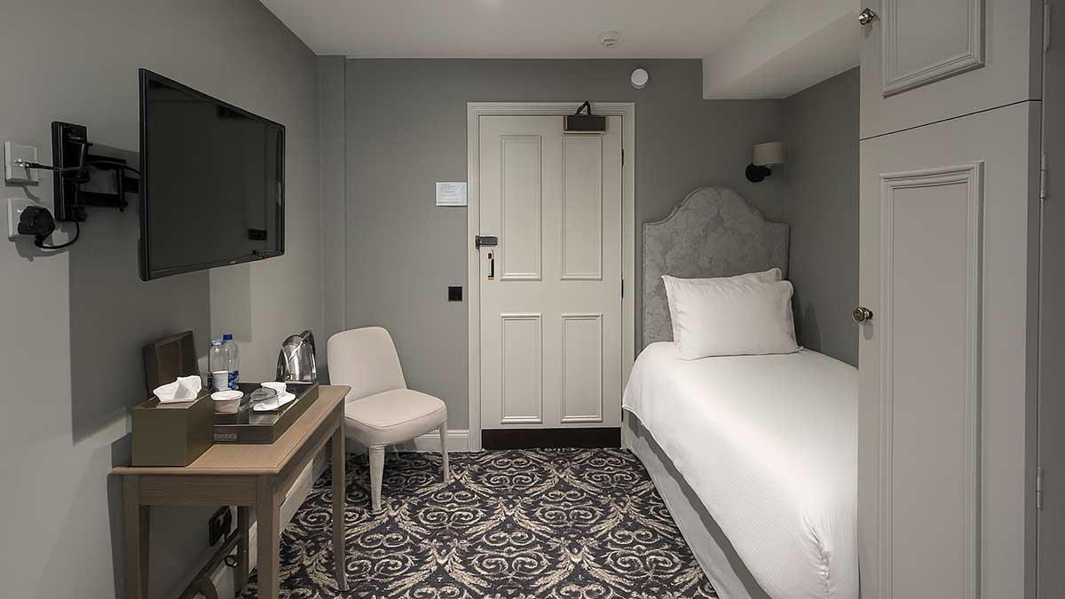 Luxury Single Room at No. 30 Knightsbridge