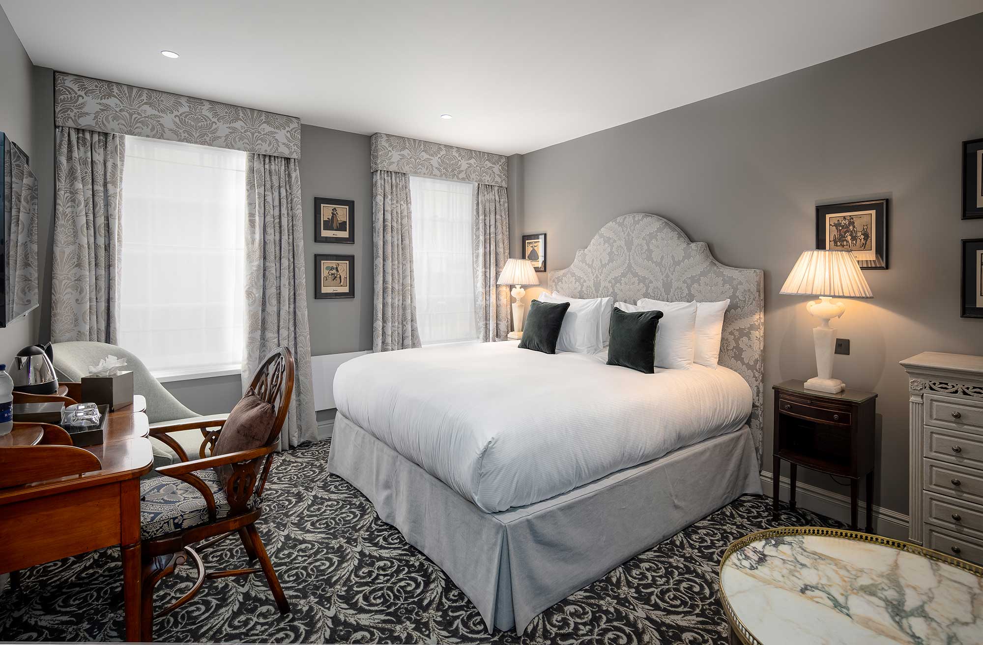 Luxury Double room at No. 30 Knightsbridge