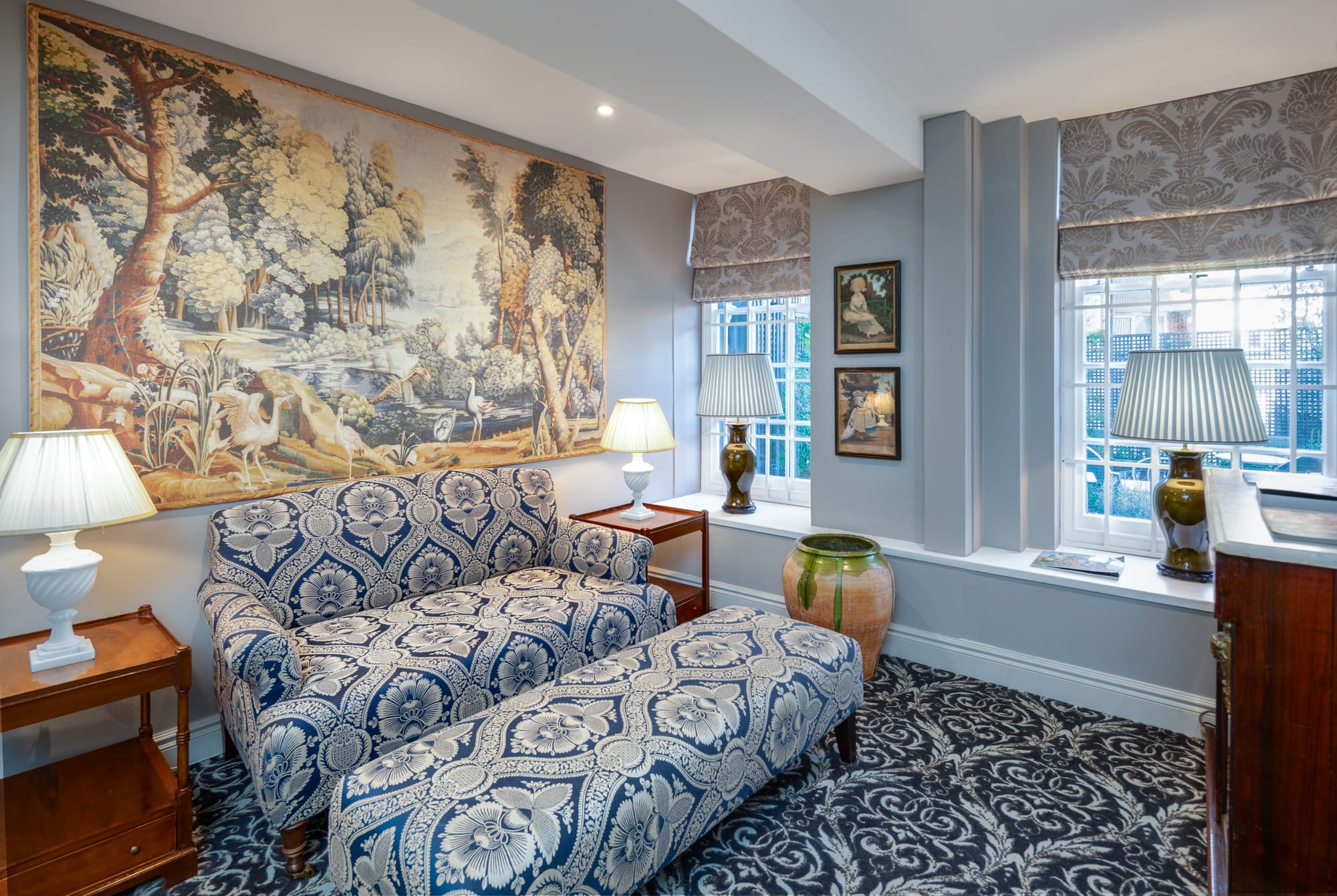 Suite lounge at No. 30 Knightsbridge
